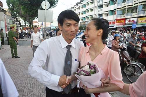 giua cac loi khen che phuong nga, day la dieu nhan van, duoc du luan va sao viet dong tinh nhat - 5