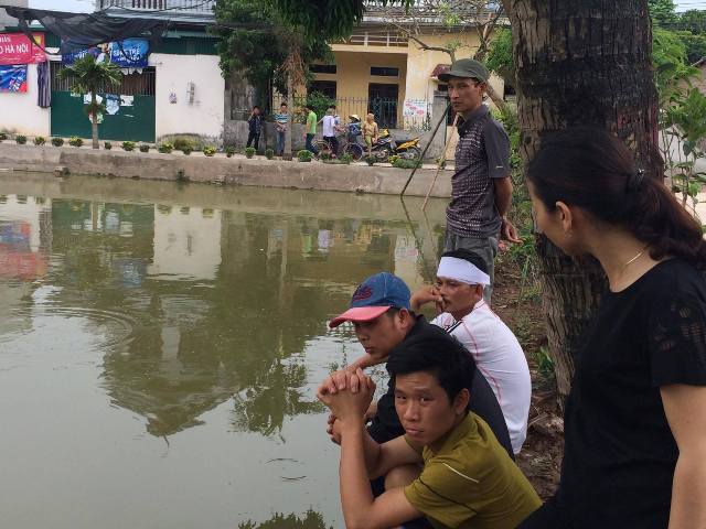 4 nguoi duoi nuoc tai ha noi: 