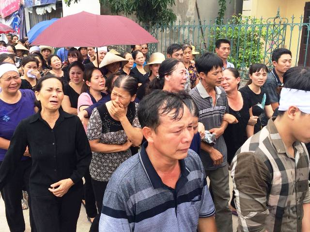 4 nguoi duoi nuoc tai ha noi: 