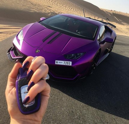 Lamborghini Huracan màu tím độc đáo của nữ doanh nhân Dubai - 4