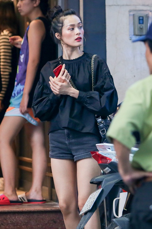 ha vi len tieng ve nguoi thanh nien ma co 