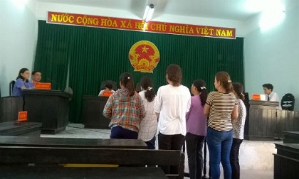 Cười ra nước mắt chuyện những 'chị nông dân' tổ chức đánh bạc