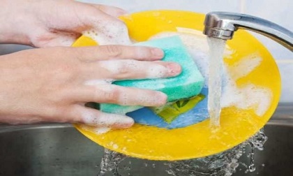 Sai lầm chết người khi rửa bát 'đưa cả nhà ra nghĩa địa' sớm