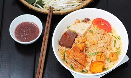 Cách nấu bún riêu kiểu miền Nam chuẩn ngon đúng điệu