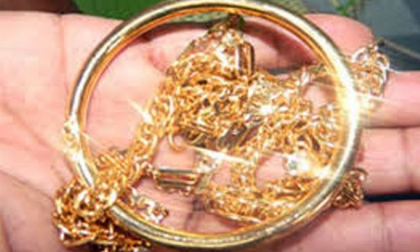 Tên trộm mang trả tài sản đã đánh cắp cho khổ chủ
