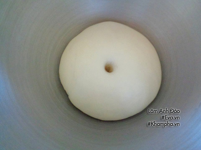cach lam banh bao xuc xich hinh tho cho bua sang - 4