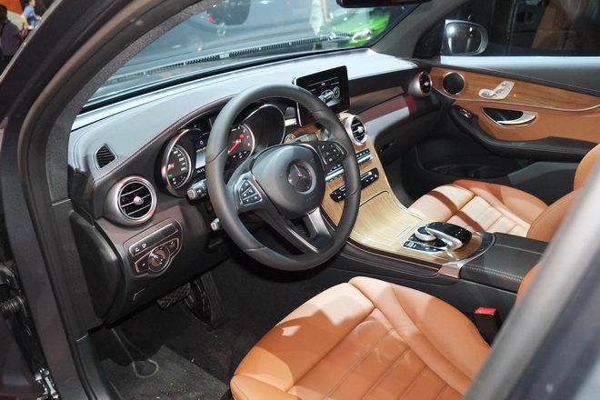 Mercedes GLC 300 Coupe giá 2,89 tỷ đồng tại Việt Nam - 5