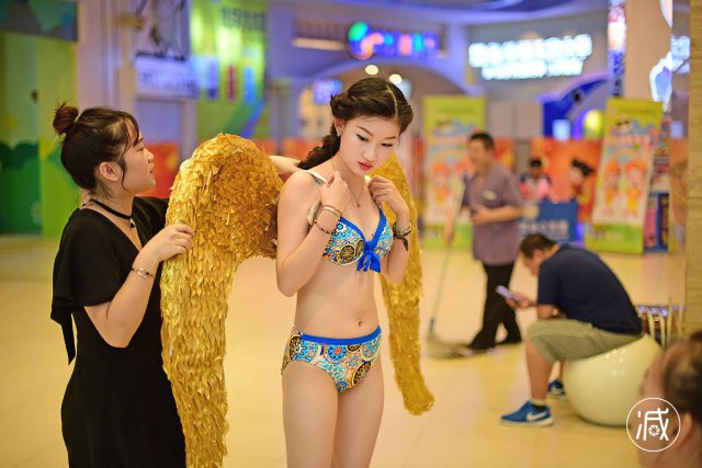 nhung co gai bat chap tat ca de thanh pham bang bang, luu diec phi - 10