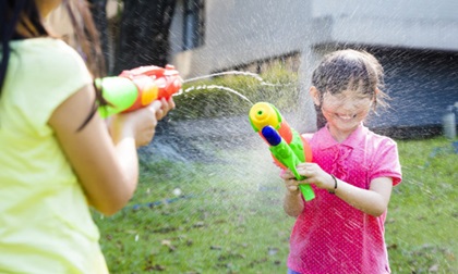 Điểm mặt loạt đồ chơi “sát nhân“ được bán nhan nhản nhiều mẹ Việt hay mua cho con