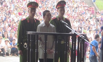 Kẻ giết 4 mạng người nhắn người yêu thủ tiết đợi mình
