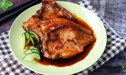 Cuối tuần đổi món với cá nướng mật ong mềm thơm nức mũi