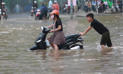 Hà Nội nguy cơ ngập sâu do bão số 2