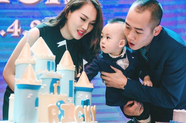 Lấy chồng đại gia, Ngọc Thạch rời xa showbiz an phận ở nhà chăm con