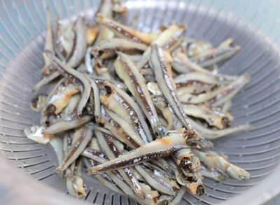 ca kho rim chua ngot - mon ngon dua com ngay mua hinh anh 2