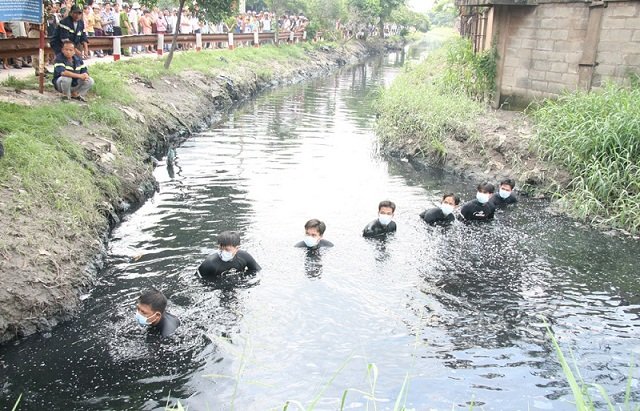 20170718102856-cuahoa2-xahoi.com.vn-w640-h411 20170718102856-cuahoa2-xahoi.com.vn-w640-h411