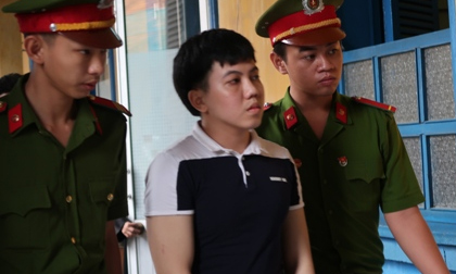 Tình cũ cuồng ghen và cái chết của người đàn bà hơn tuổi