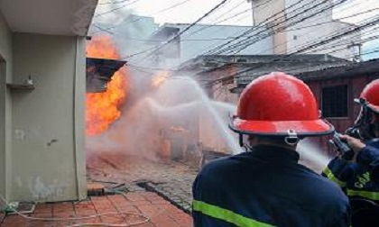 Hỏa hoạn thiêu rụi một căn nhà, một người chết cháy