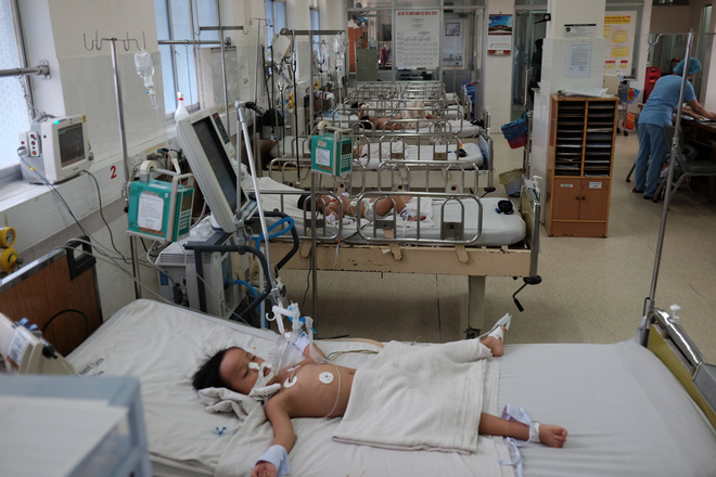 Sốt xuất huyết ngày càng gia tăng, đừng chủ quan với những biến chứng đáng sợ của căn bệnh này - Ảnh 2.