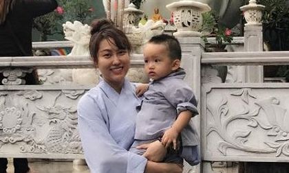 Sau lần 'dao kéo' thứ 15, Phi Thanh Vân xuất hiện cùng con trai làm điều này