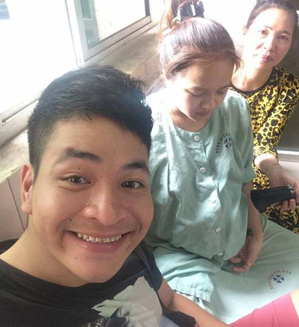 vo dau de, chong hon ho chup anh de 