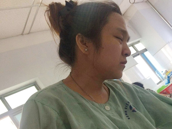 vo dau de, chong hon ho chup anh de 