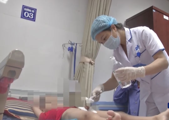 hon 70 tre bi sui mao ga o hung yen: di kham hong, y si