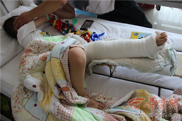 dam phai be 5 tuoi, nguoi dan ong noi doi dua di vien nhung lai lam dieu gay phan no - 4