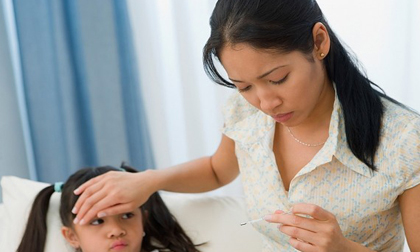 Trẻ bị sốt xuất huyết: Biểu hiện và cách phòng tránh bệnh bố mẹ cần biết