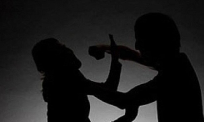 Hòa Bình: Phát hiện xác 2 vợ chồng chết bất thường trên trang trại