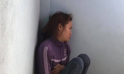 Cả làng vây bắt người phụ nữ lạ mặt vì nghi đột nhập bắt cóc trẻ em