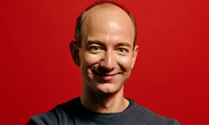 Ông chủ Amazon vượt Bill Gates trở thành người giàu nhất thế giới