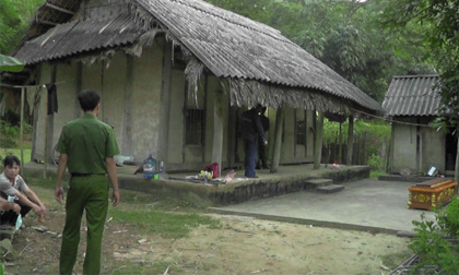 Bắt nghi phạm sát hại mẹ ở Yên Bái