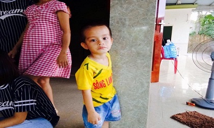 8 người tử nạn do nổ khí gas tại Lào: 'Bố cháu mất thật hay giả đó cô?'