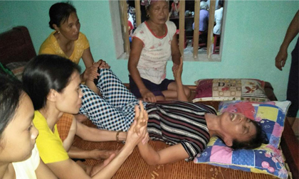 Không đủ tiền sang Nhật Bản đưa thi thể con về quê an táng, người mẹ khốn khổ khóc cạn nước mắt