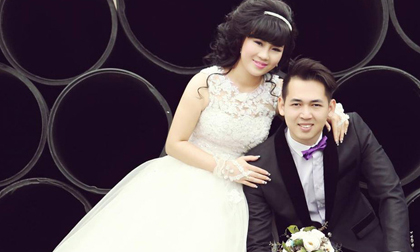 Hôn nhân tuyệt đẹp của anh chồng tuyên bố “vợ là để yêu, không phải để đẻ” khi bà xã sinh 2 con gái