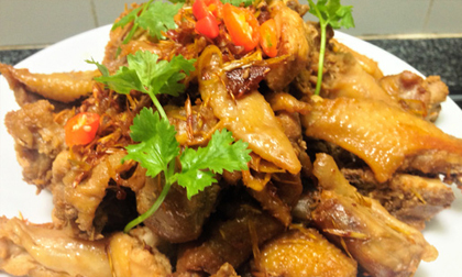 Cách làm gà xào sả ớt thơm ngon lạ miệng đơn giản, hấp dẫn đổi vị cho cả gia đình