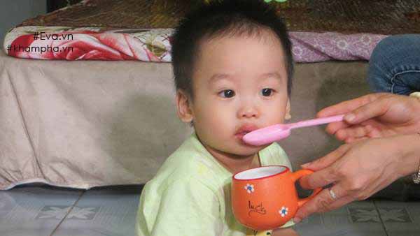 tinh yeu ky tich cua chang trai khiem thi voi co gai xinh nhu hoa sau mot chuyen xe lac - 7