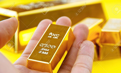 Giá vàng hôm nay 5/8: Dồn nhau bán tháo, vàng tụt nhanh