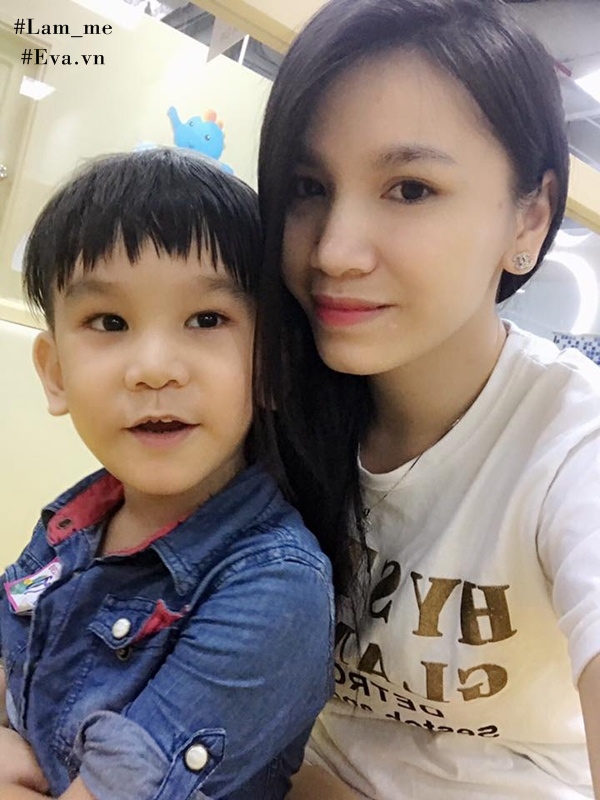 do con bang smartphone, nguòi me an han vo cung khi be bi giat co mat, nhay mat, nhiu mui - 1