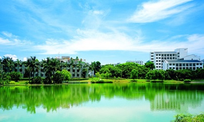 Bên trong ngôi trường tỷ phú giàu nhất Trung Quốc từng học