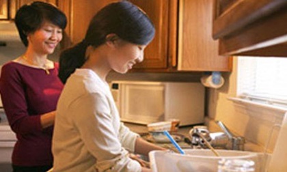 Nhà có 2 osin mà vẫn thường xuyên vào bếp, có phải tôi số sướng mà không biết hưởng?