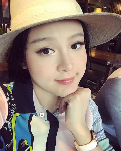 huyen baby noi gi ve nguoi to chuyen gia dinh co len mang xa hoi? hinh anh 1