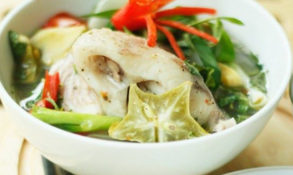 Cá hấp khế nóng hổi cho bữa cơm tối ngon đậm đà