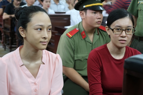 tin nong: cong an tam dinh chi dieu tra vu an hoa hau phuong nga - 1