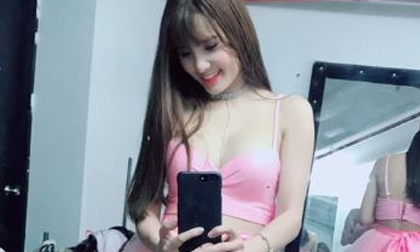 Sau ồn ào bị tố 'giật chồng', em gái Công Vinh lần đầu tiên xuất hiện cực gợi cảm 
