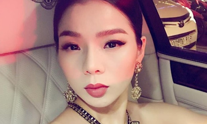 Nữ đại gia ngầm của showbiz Việt tiếp tục khoe siêu xe tiền tỷ