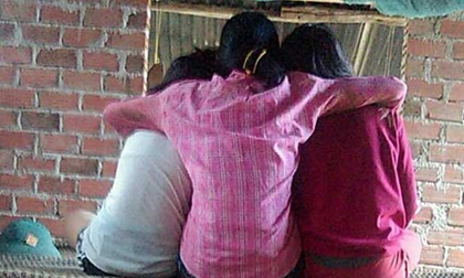 Người cha lặn lội quyết tìm công lý cho hai con bị xâm hại
