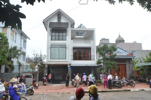quang ninh: bang hoang phat hien 2 chi em ruot chet tai nha rieng hinh anh 1