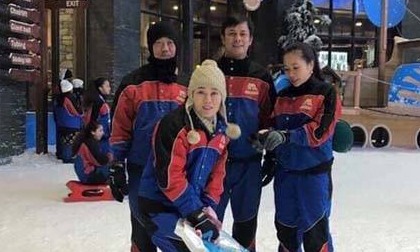 Hậu chia tay, đại gia kim cương vui vẻ bên vợ, Hà Hồ có 'tình riêng'