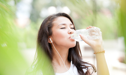 Thói quen quá nhiều người mắc gây ung thư thanh quản mà chẳng ai ngờ